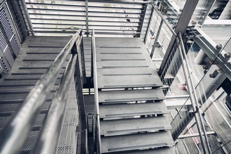 Cầu Thang Đẹp Miền Bắc, Cầu thang inox