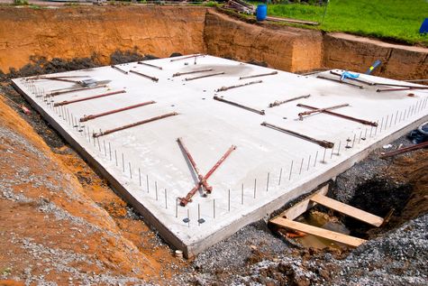 CÔNG TY TNHH DỊCH VỤ BẢO TRÌ F24, Đào móng nhà