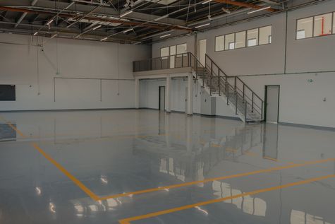 Sơn nền Epoxy tự san phẳng