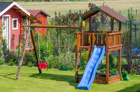 CÔNG TY TNHH THIẾT KẾ ĐẦU TƯ XÂY DỰNG MINH TRÍ, Chòi gỗ nhựa ngoài trời