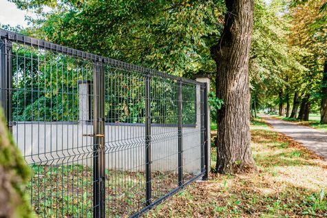 CÔNG TY TNHH LONG VÂN NTV, Hàng rào 