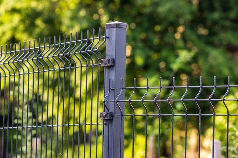 Cơ Khí Nguyễn Du, Hàng rào 