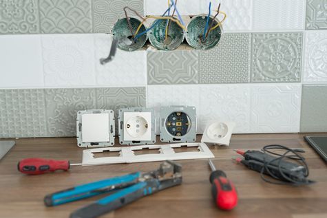 Điện Nước Ngọc Phước, Dịch vụ điện
