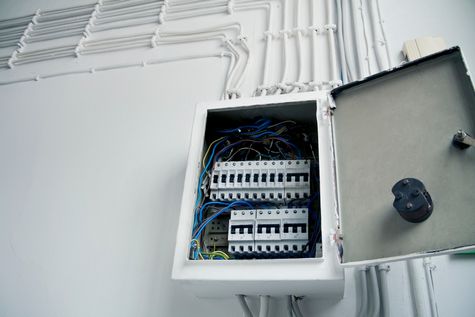 TRUNG TÂM CƠ ĐIỆN LẠNH 218, Dịch vụ điện