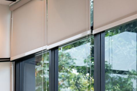 CÔNG TY TNHH THIẾT KẾ ĐẦU TƯ XÂY DỰNG MINH TRÍ, Cửa kính cường lực