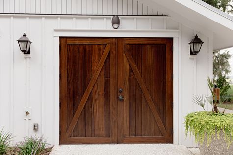 CÔNG TY CỔ PHẦN AZDOOR VIỆT NAM, Cửa nhựa lõi thép 