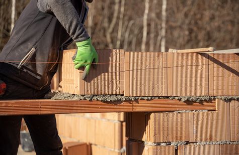 CÔNG TY CỔ PHẦN TƯ VẤN ĐẦU TƯ VÀ THƯƠNG MẠI ĐÔNG PHONG, Thợ hồ, thợ phụ