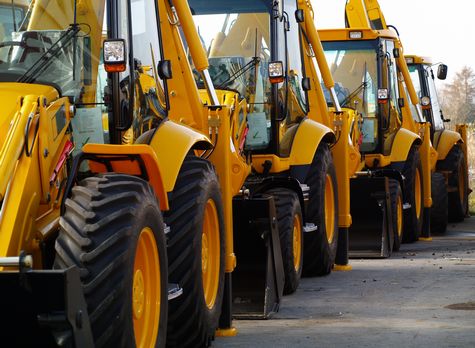 Công ty TNHH Kiến Trúc Xây Dựng Lê Nguyệt, Cho thuê máy xúc