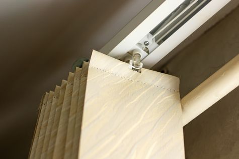 Công ty cổ phần dịch vụ và phát triển thương mại sao viêt, Sửa cửa cuốn
