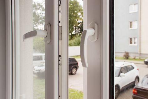 Công Ty TNHH DỊCH VỤ DVC Co.,Ltd, Cửa nhựa nhà vệ sinh