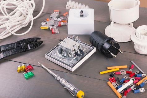 Dịch vụ sửa chữa điện nước Phúc, Sửa điện nước 