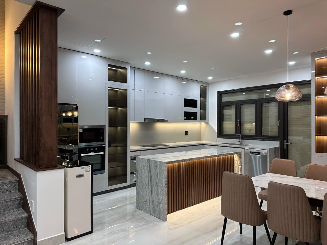 Thiết kế hoàn thiện nội thất bếp