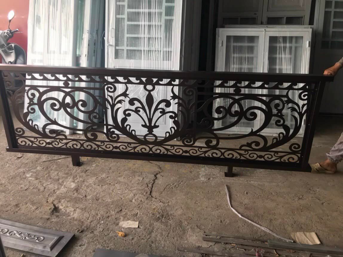 Lan can sắt 