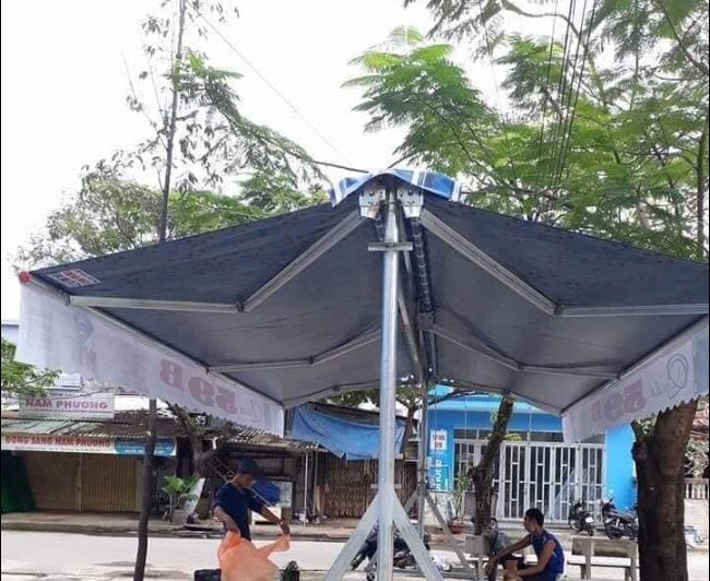 Thi công lắp đặt mái xếp 