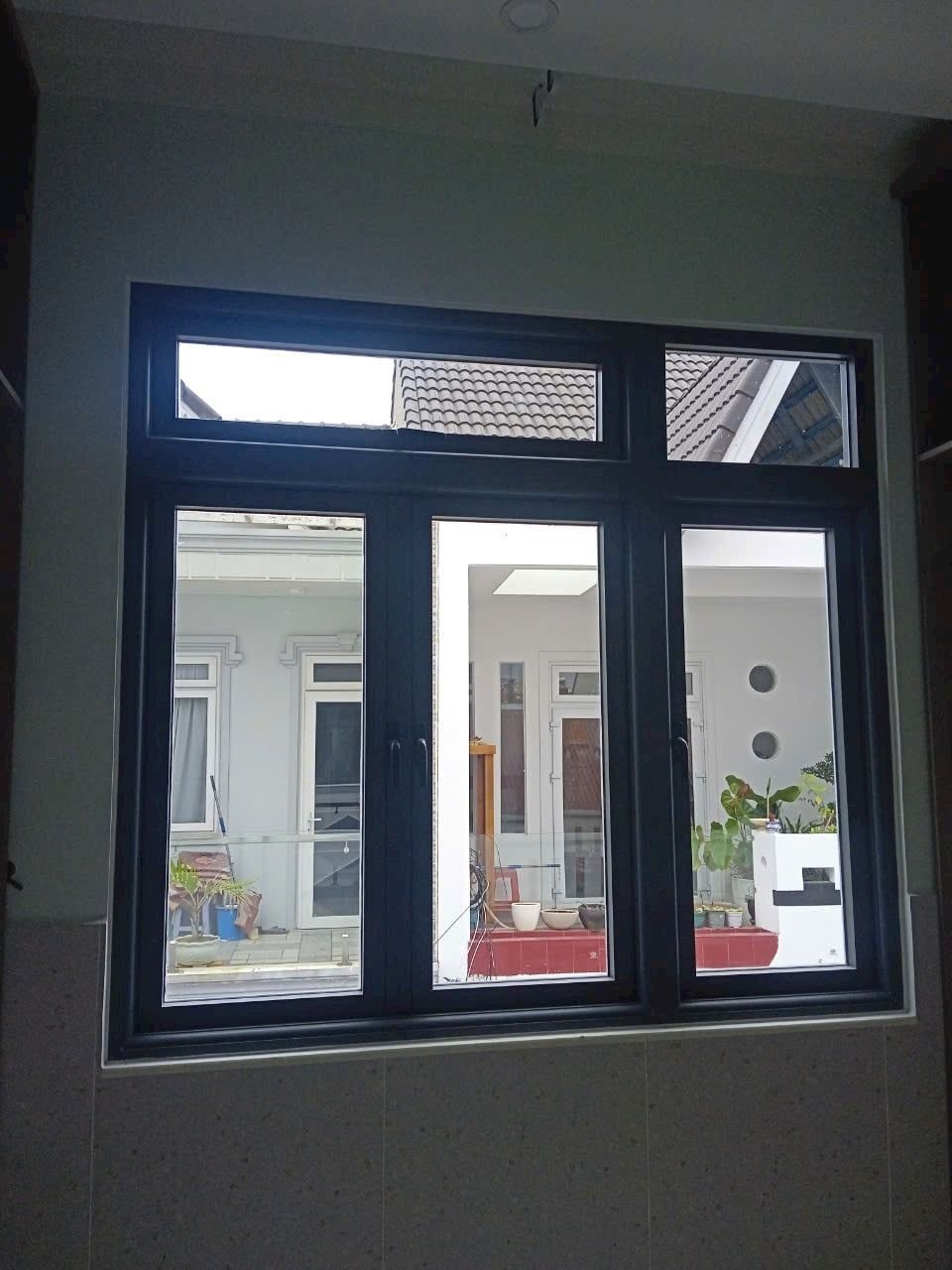 Cửa sổ nhôm xingfa 
