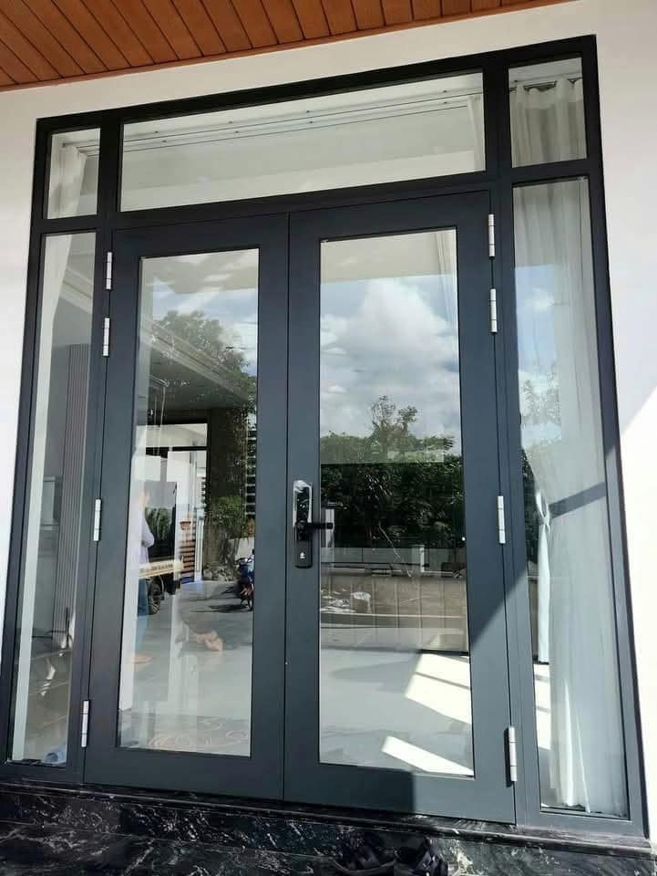 Thi công cửa nhôm xingfa 