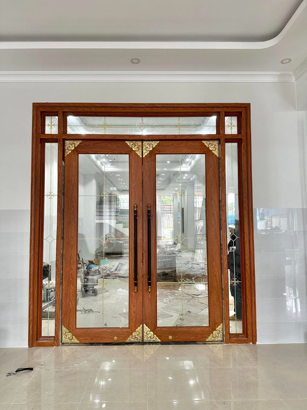 Thi công lắp đặt cửa nhôm kính 