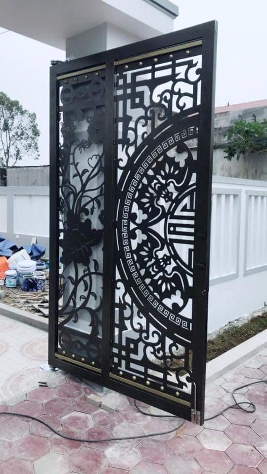 Thi công cửa sắt cắt CNC 