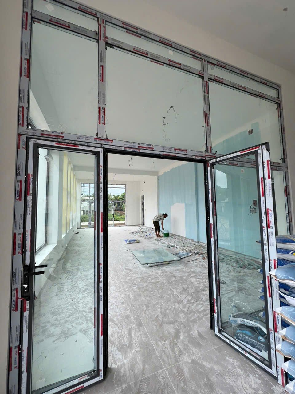 Lắp cửa nhôm xingfa 