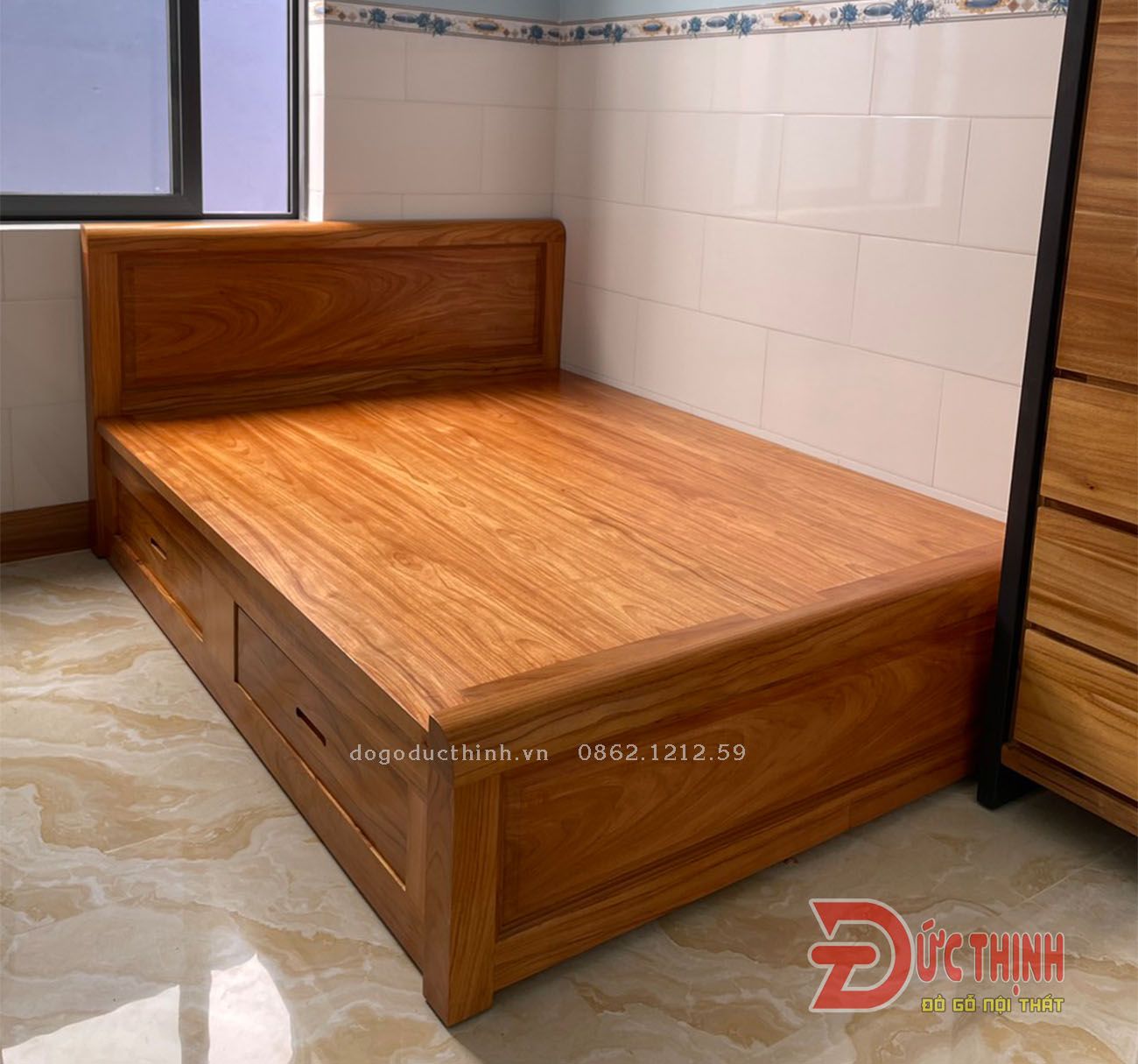 Giường ngủ có ngăn kéo gỗ đỏ