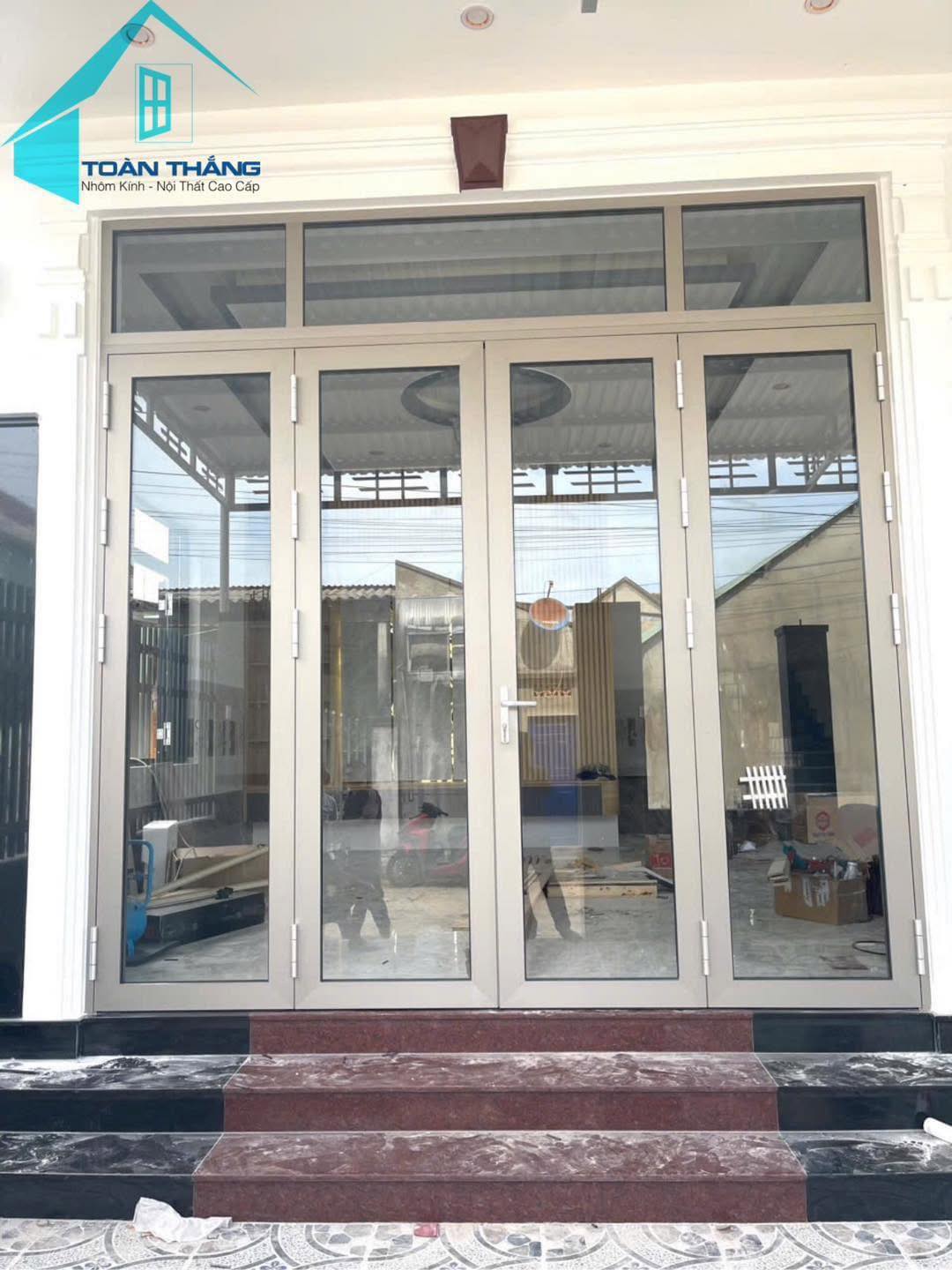 Cửa nhôm kính 