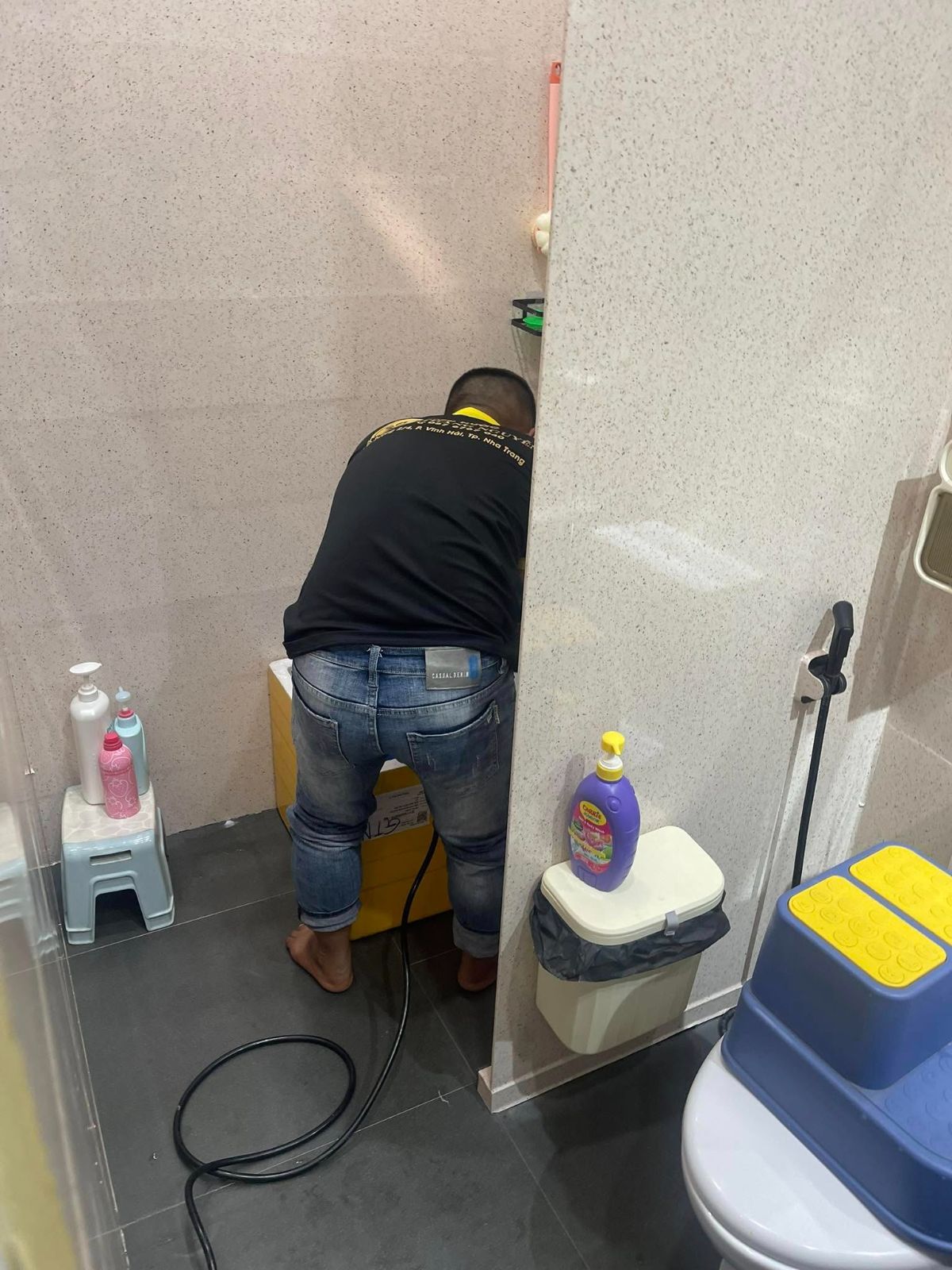 Sửa vòi nước 
