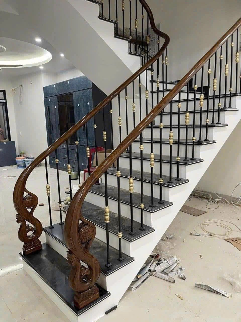 Thi công cầu thang sắt 