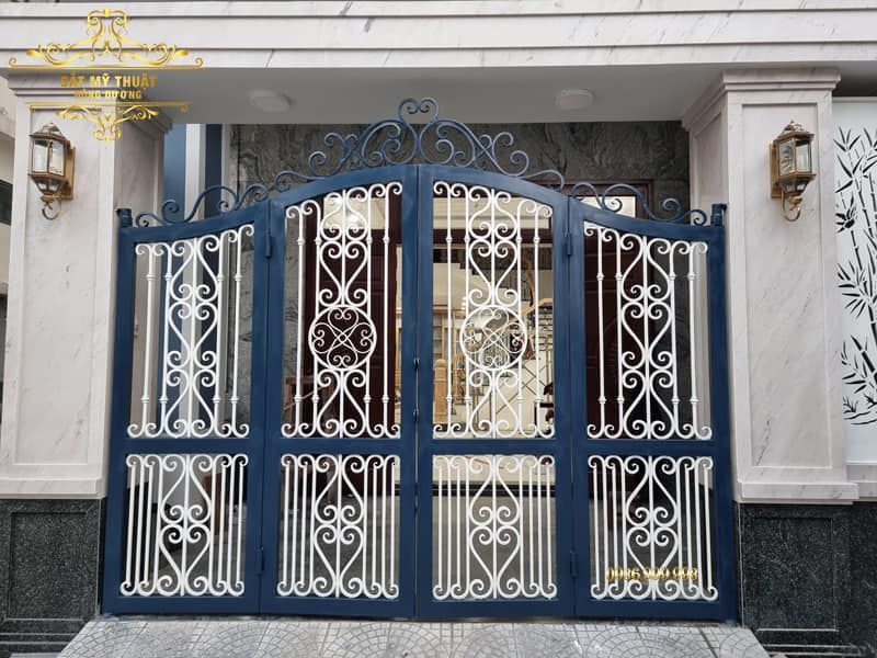 Cửa cổng sắt 