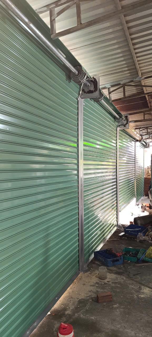 Thi công lắp đặt cửa cuốn 