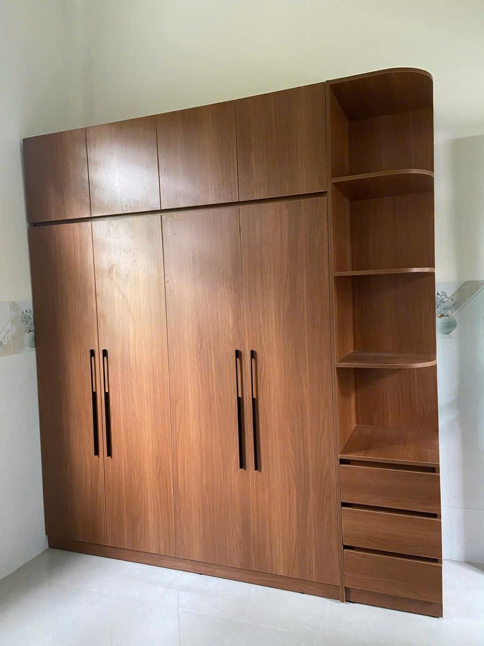 Tủ quần áo 