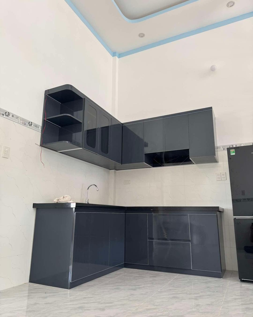 Hoàn thiện tủ bếp 