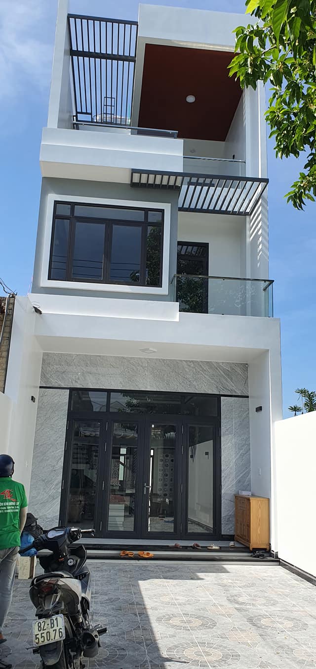 Hoàn thiện cửa nhôm xingfa nhà ở 