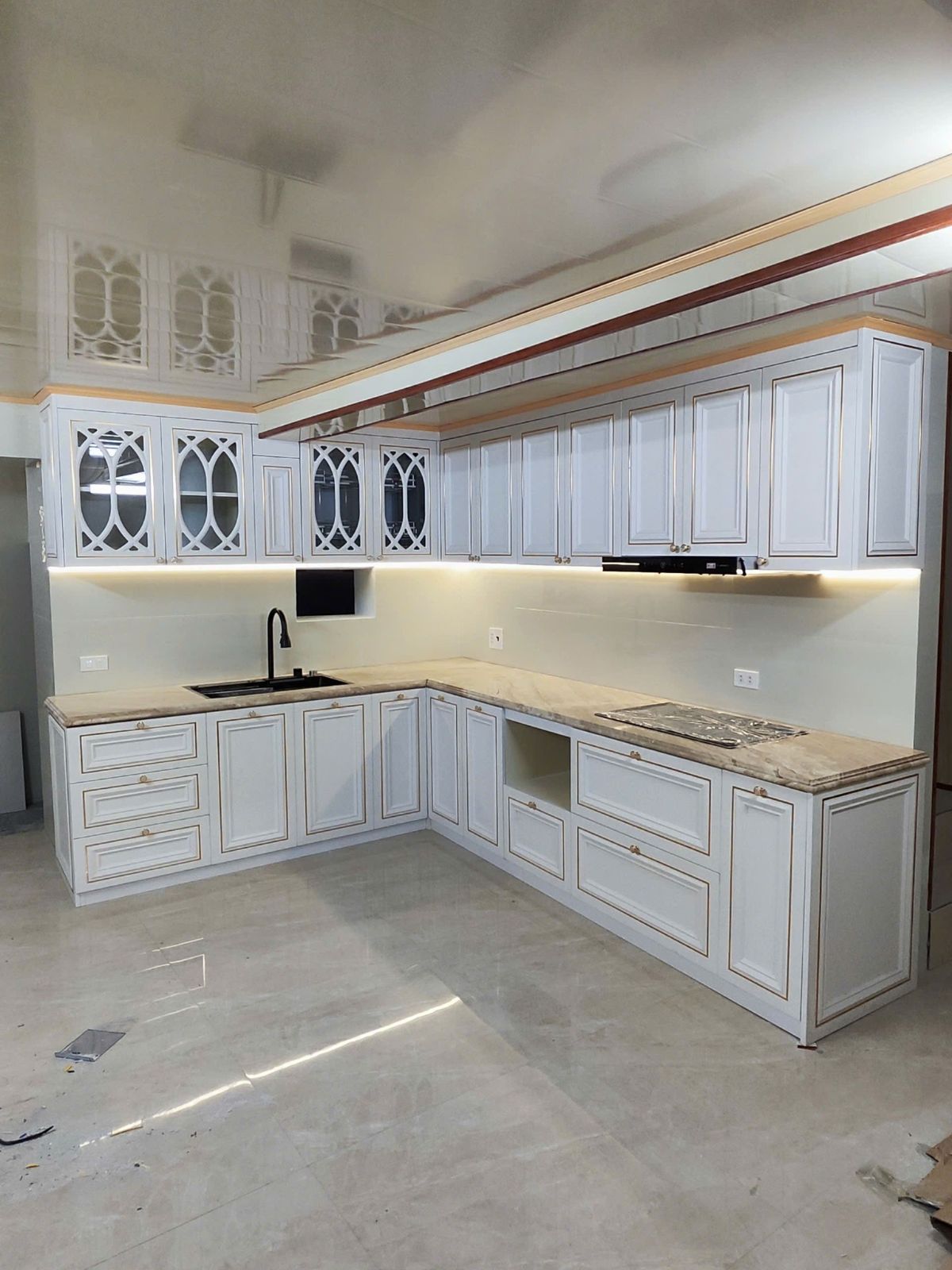 Thi công lắp đặt tủ bếp 