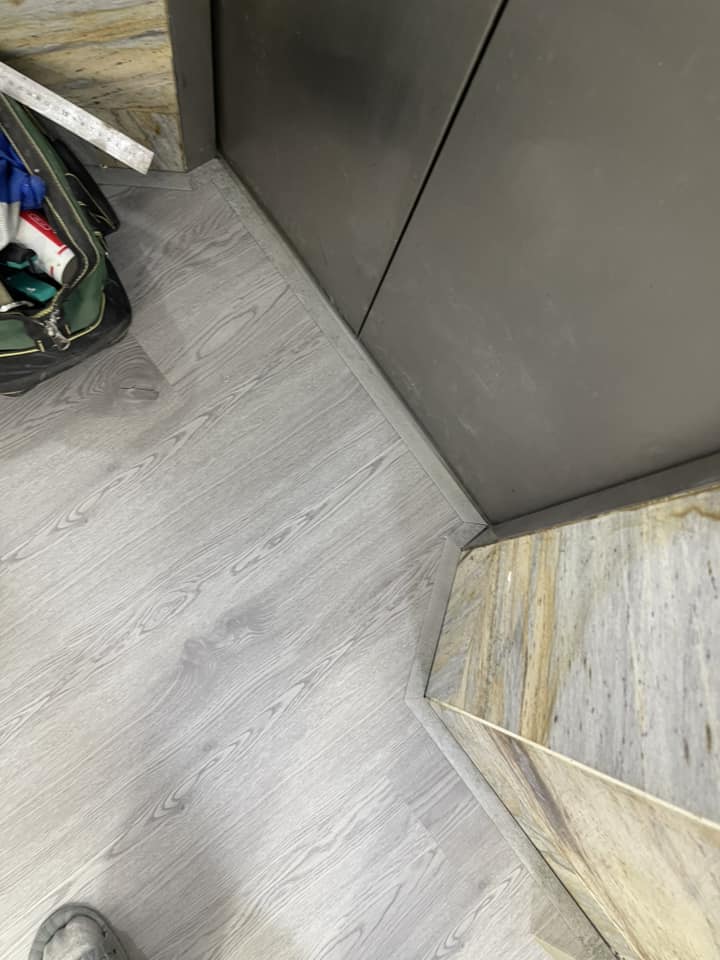 Sàn nhựa hèm 4mm
