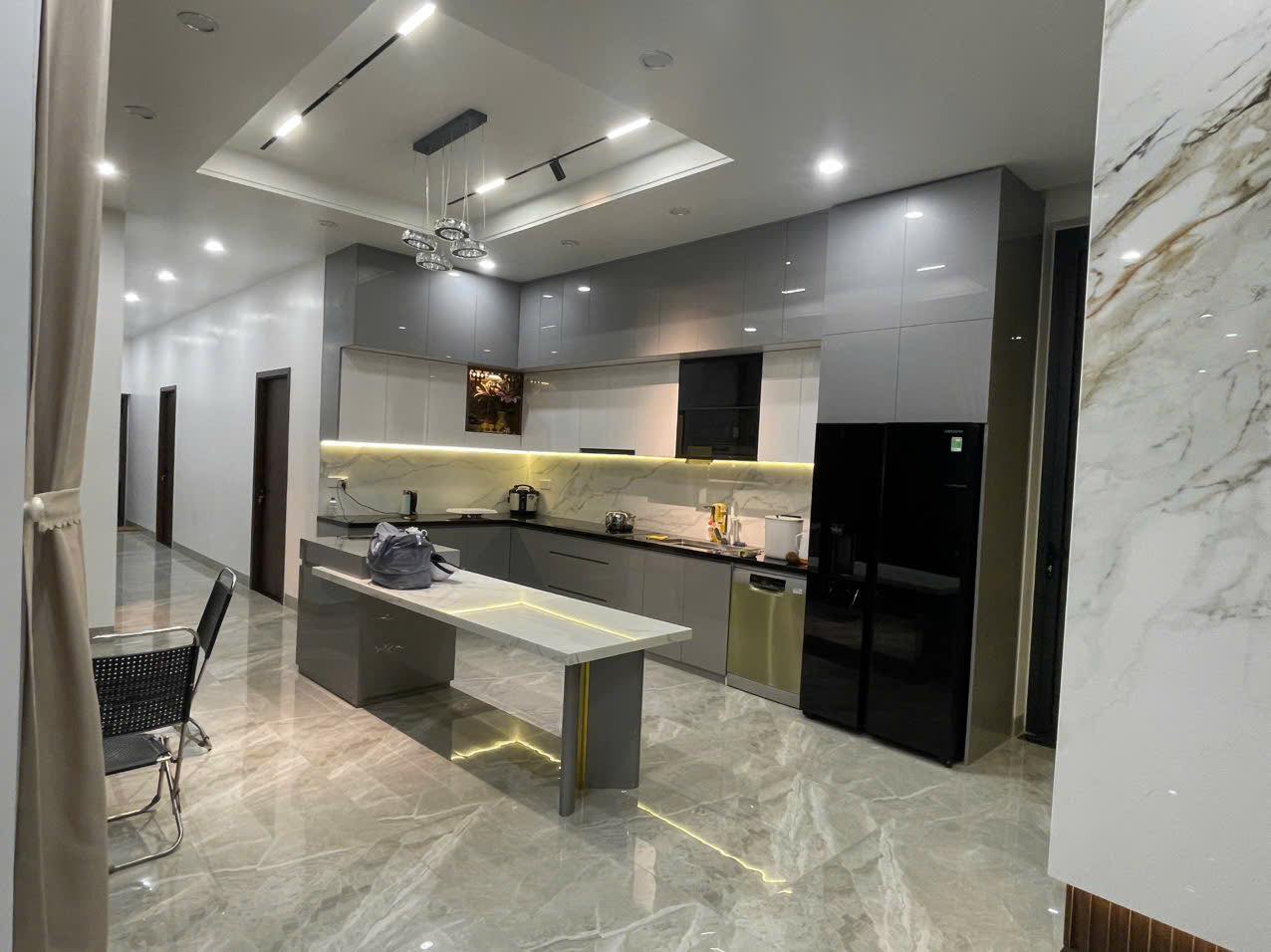 Thi công lắp đặt nội thất căn bếp