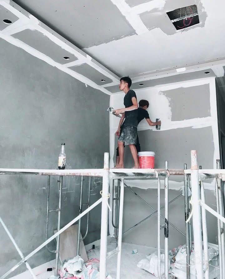 Thi công sơn nhà
