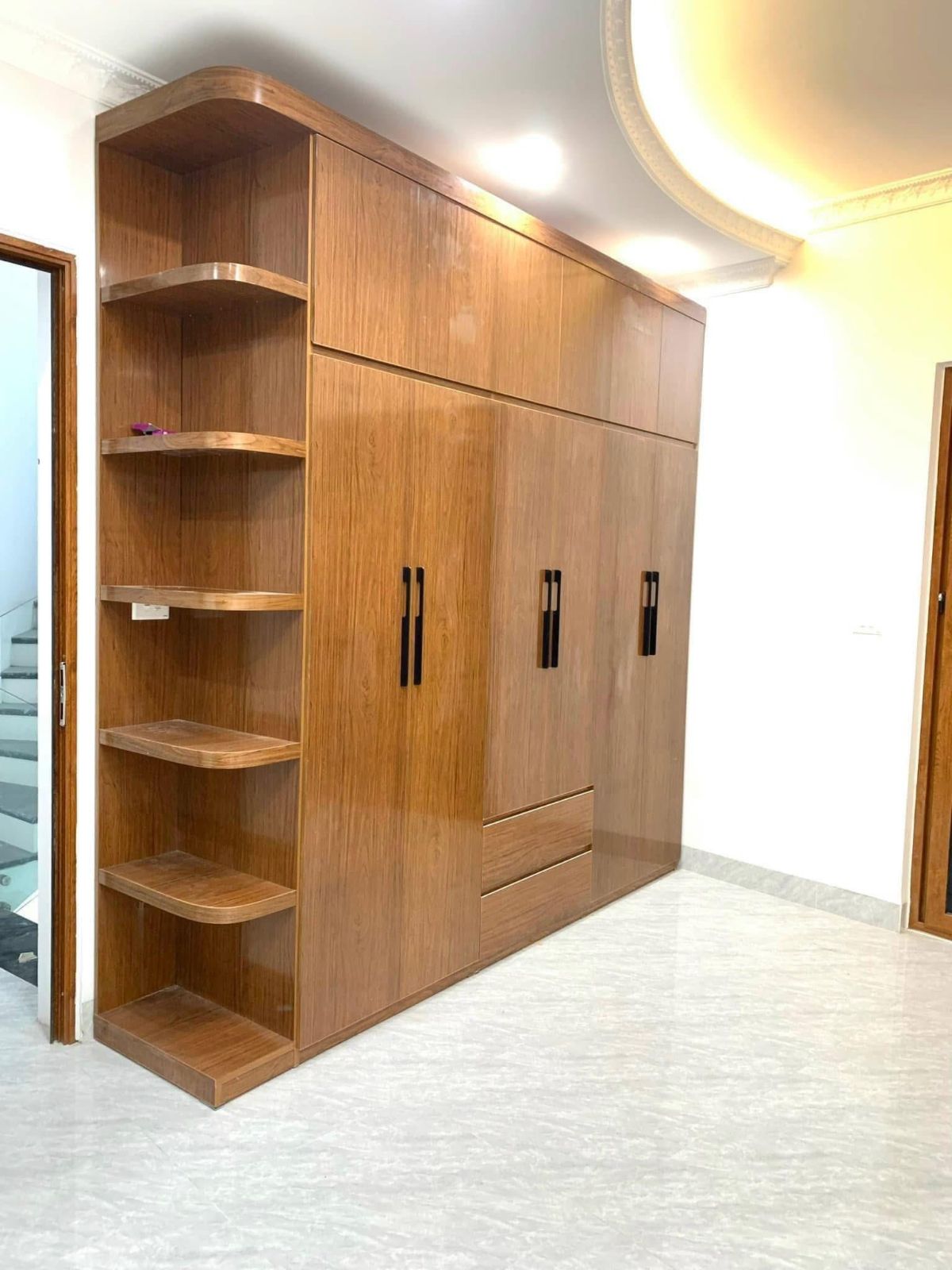 Hoàn thiện tủ quần áo 