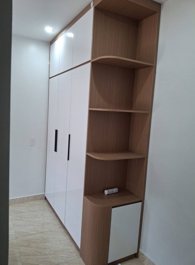 Hoàn thiện tủ quần áo hiện đại