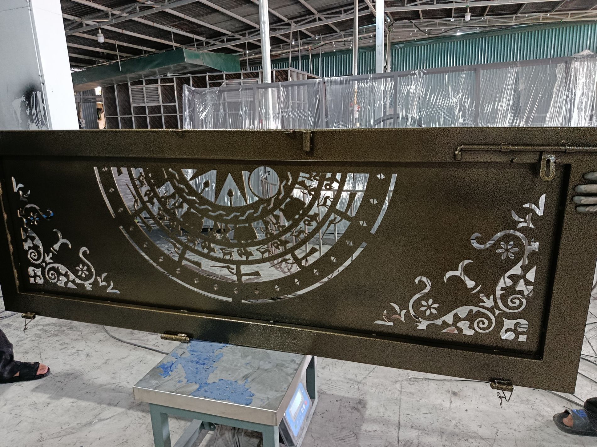 Gia công sơn tĩnh điện