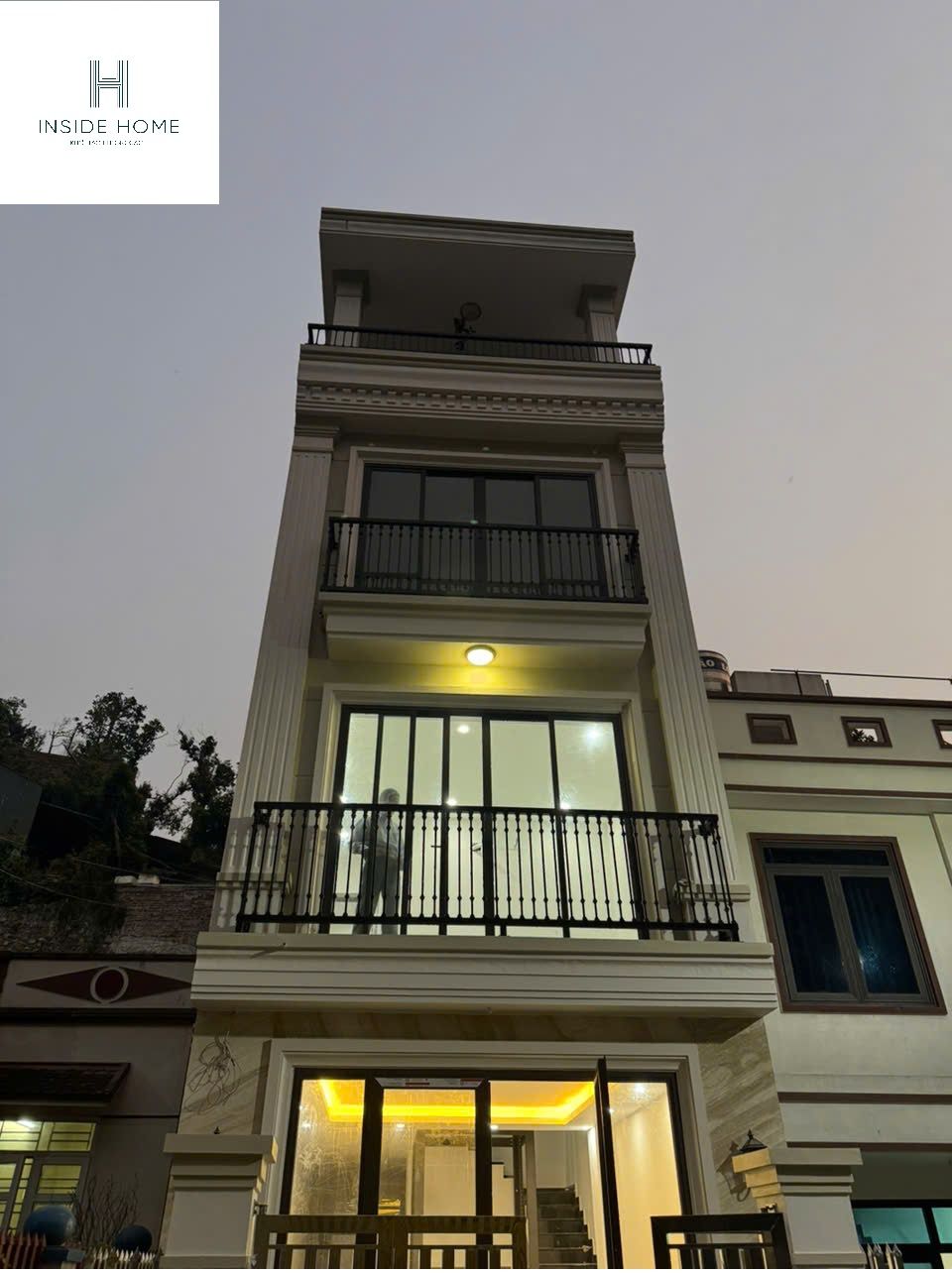 Nhà phố 3 tầng hiện đại