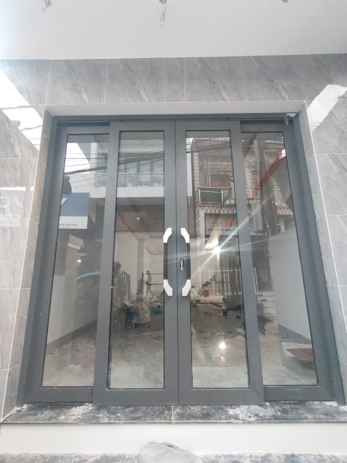 Lắp đặt cửa nhôm xingfa 