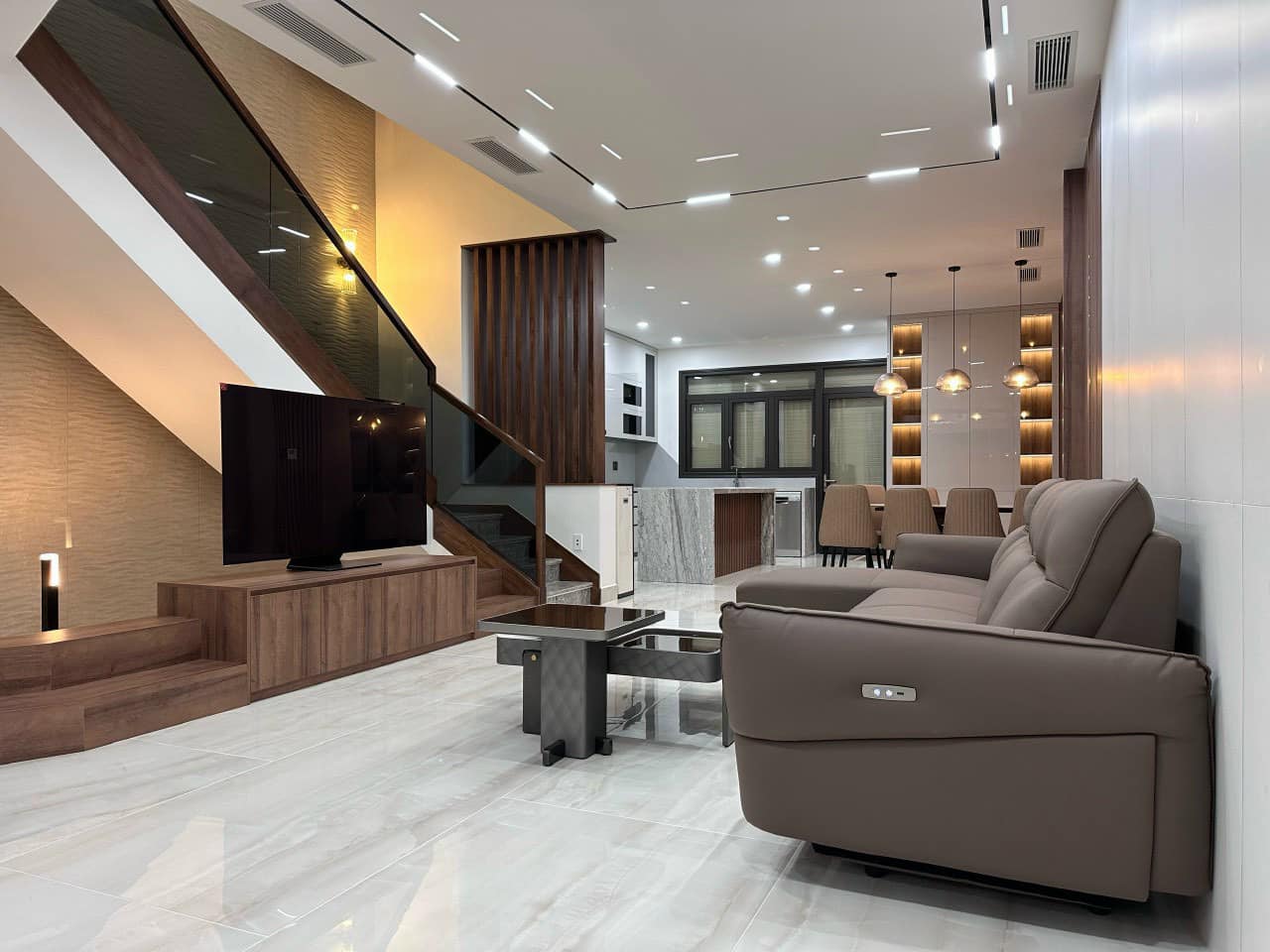 Thiết kế hoàn thiện nội thất 