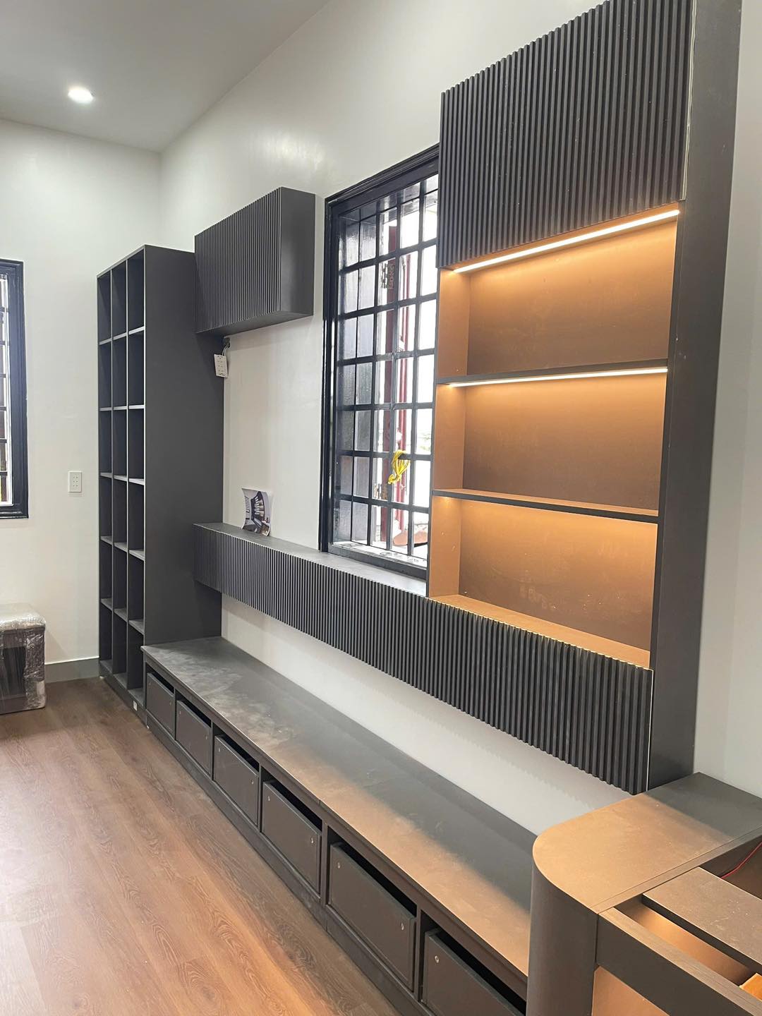 Thi công kệ tivi đẹp