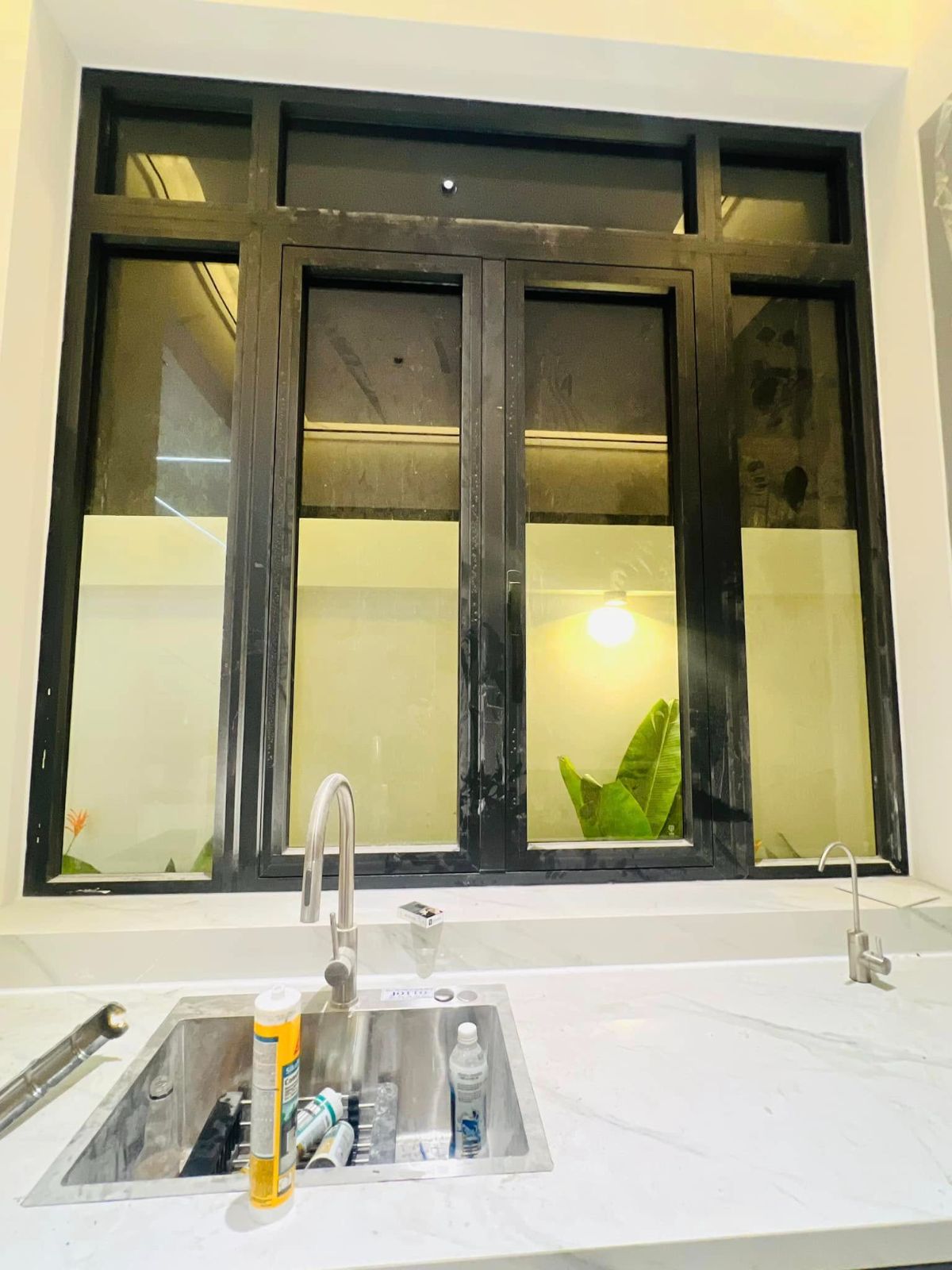 Cửa sổ nhôm kính mở trượt 2 cánh 