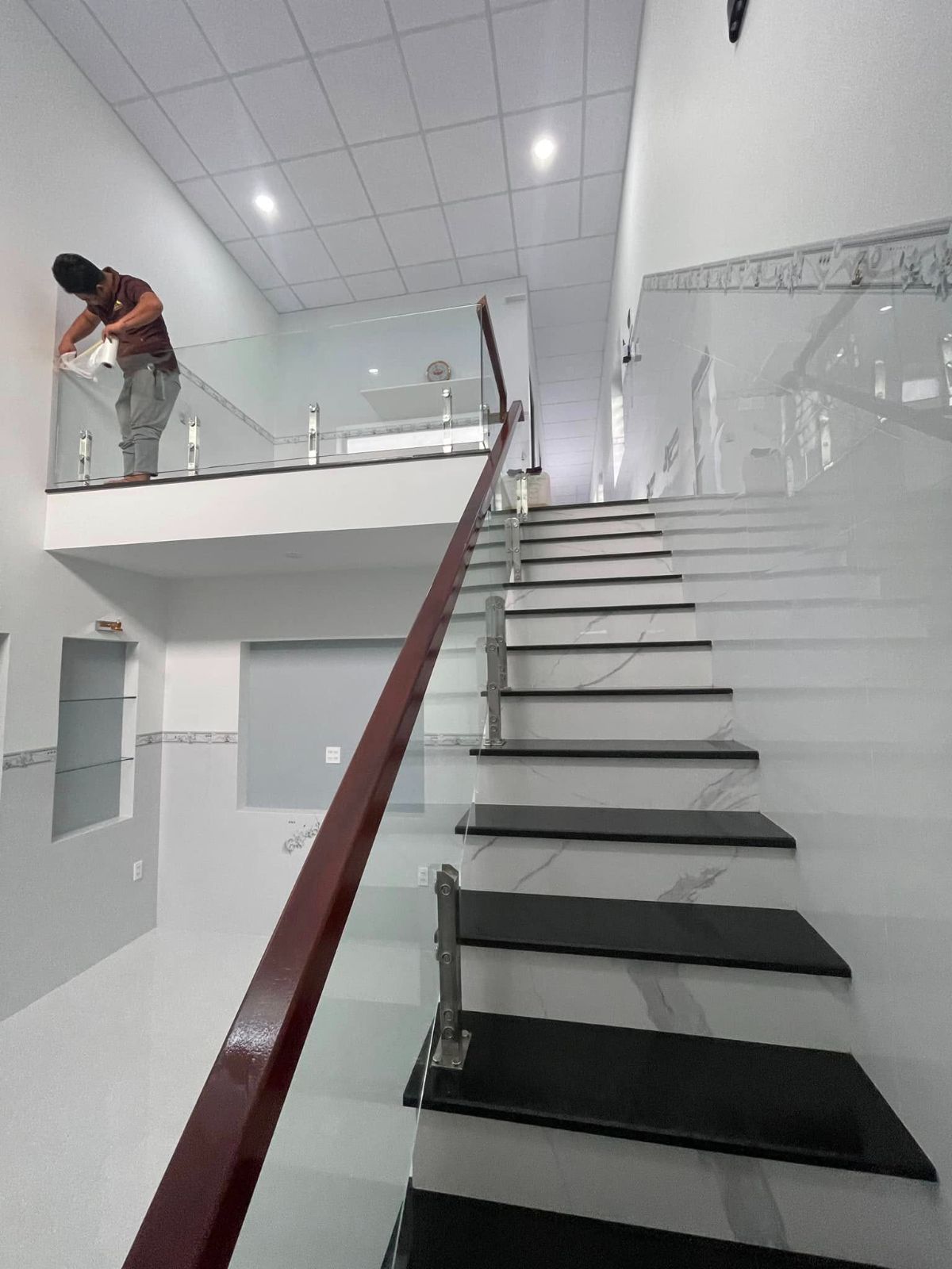 Dịch vụ vệ sinh nhà ở 