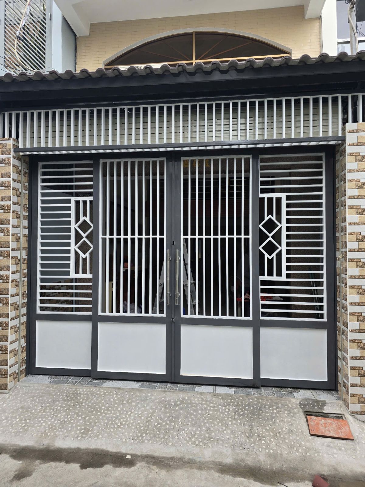 Thi công cửa cổng sắt 