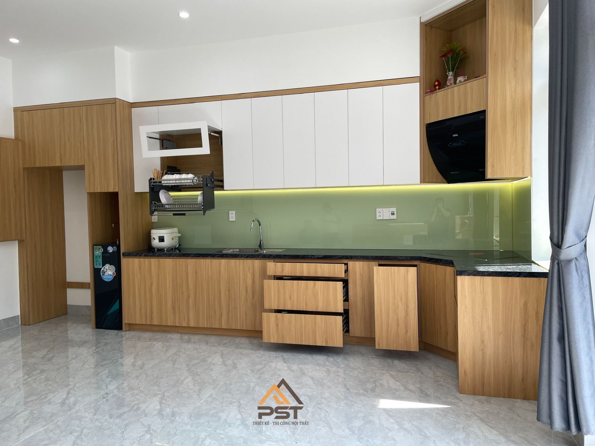 Thi công hoàn thiện căn bếp đẹp