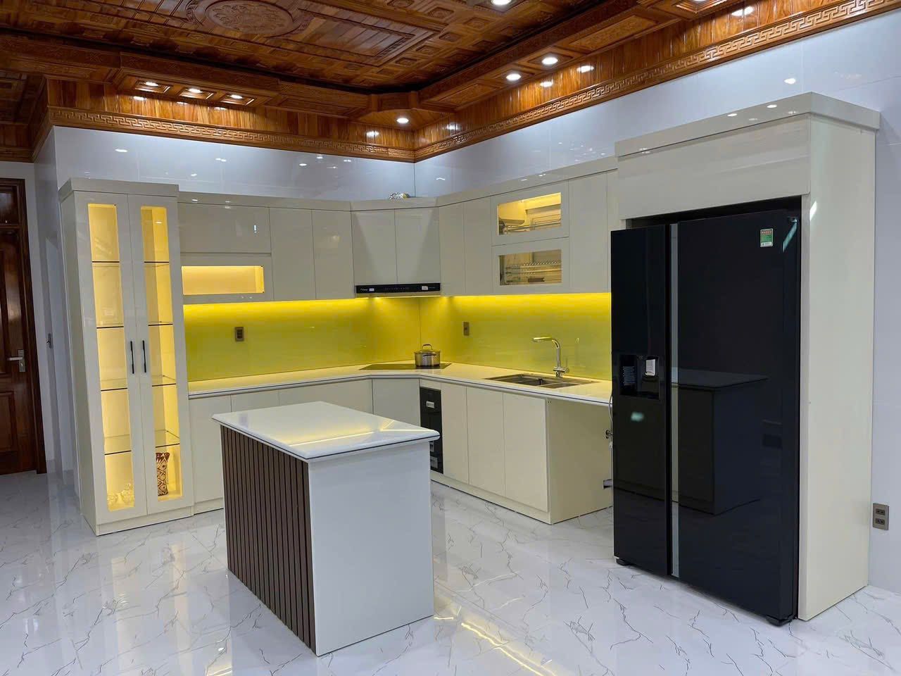 Thi công hoàn thiện căn bếp hiện đại 
