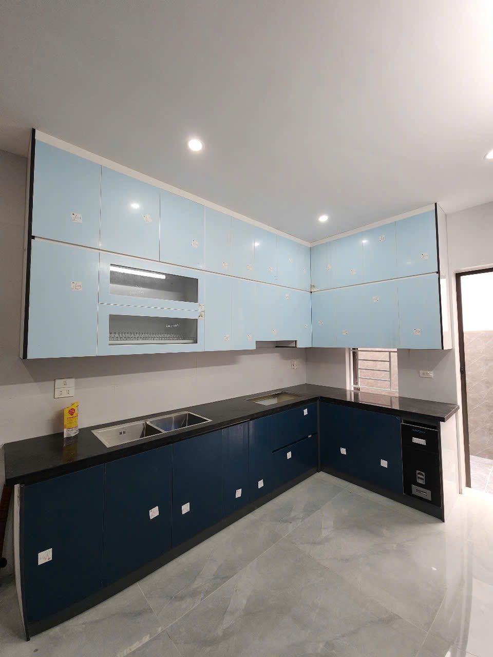 Thi công lắp tủ bếp 
