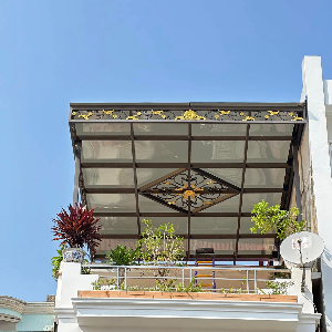Mái kính khung sắt mỹ thuật 